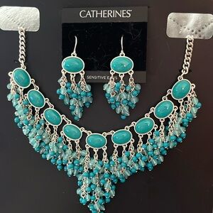 Catherine’s turquoise statement necklace and earrings
